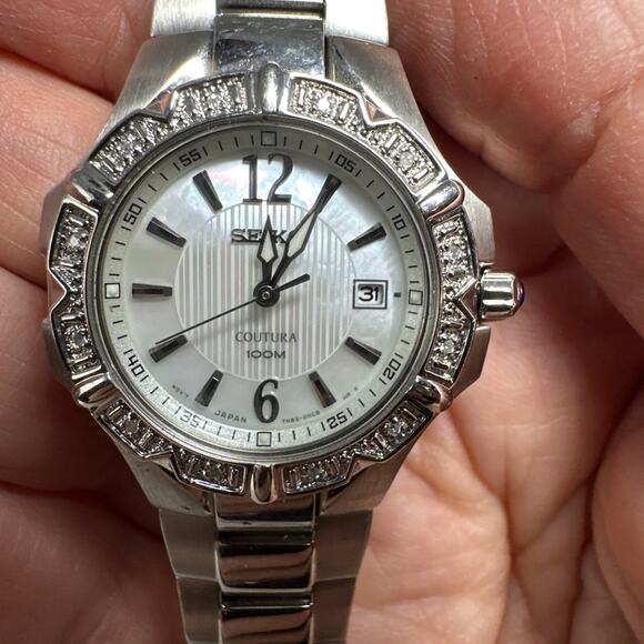 Seiko Coutura Quartz Watch 7N82-0GD0 Women 100m Sapphire Diamonds New Battery 6" - Picture 1 of 8